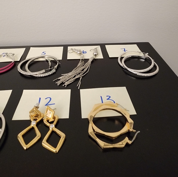 Assorted earrings - Picture 8 of 8